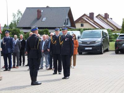 Na zdjęciu uczestnicy uroczystości podczas wydarzenia.