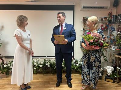 Na zdjęciu Beata Czaczyk - Dyrektor MIPBP, Starosta Żniński Zbigniew Jaszczuk, Aleksandra Nowakowska - Przewodnicząca Rady Powiatu w Żninie.