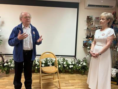 Na zdjęciu prof. Ignacy Lewandowski oraz Beata Czaczyk Dyrektor MIPBP w Żninie.