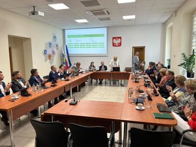 Na zdjęciu Radni Rady Powiatu w Żninie.