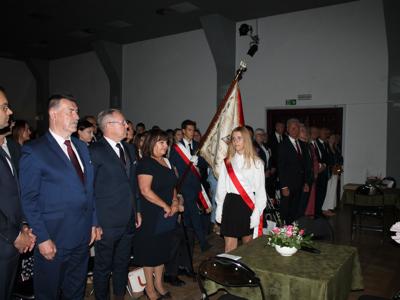 Na zdjęciu uczestnicy uroczystości.