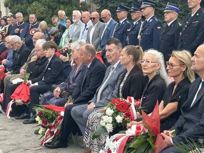 Na zdjęciu uczestnicy uroczystości 81. rocznicy wybuchu Powstania Warszawskiego.