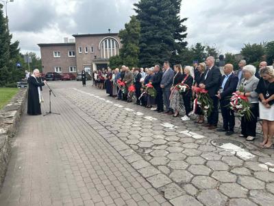 Na zdjęciu uczestnicy uroczystości 81. rocznicy wybuchu Powstania Warszawskiego.