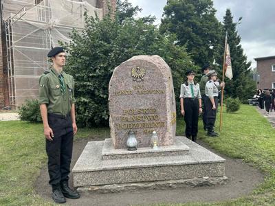 Na zdjęciu uczestnicy uroczystości 81. rocznicy wybuchu Powstania Warszawskiego.