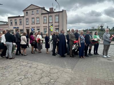 Na zdjęciu uczestnicy uroczystości 81. rocznicy wybuchu Powstania Warszawskiego.