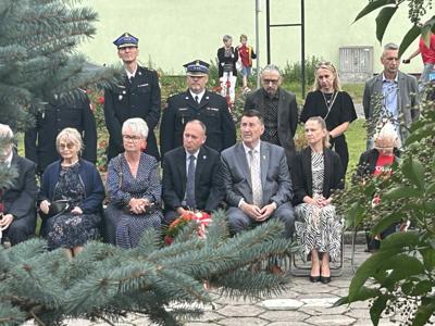 Na zdjęciu uczestnicy uroczystości 81. rocznicy wybuchu Powstania Warszawskiego.