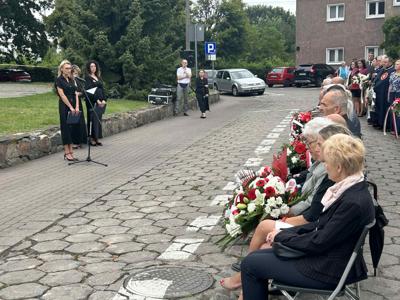Na zdjęciu uczestnicy uroczystości 81. rocznicy wybuchu Powstania Warszawskiego.