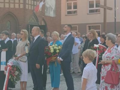 Na zdjęciu uczestnicy uroczystości