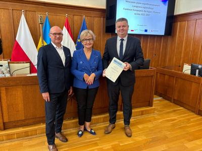 Uroczystość podpisania umowy.