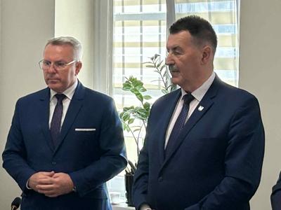 Starosta Żniński Zbigniew Jaszczuk wyróżniony odznaką honorową  "Za zasługi dla ochrony zdrowia".