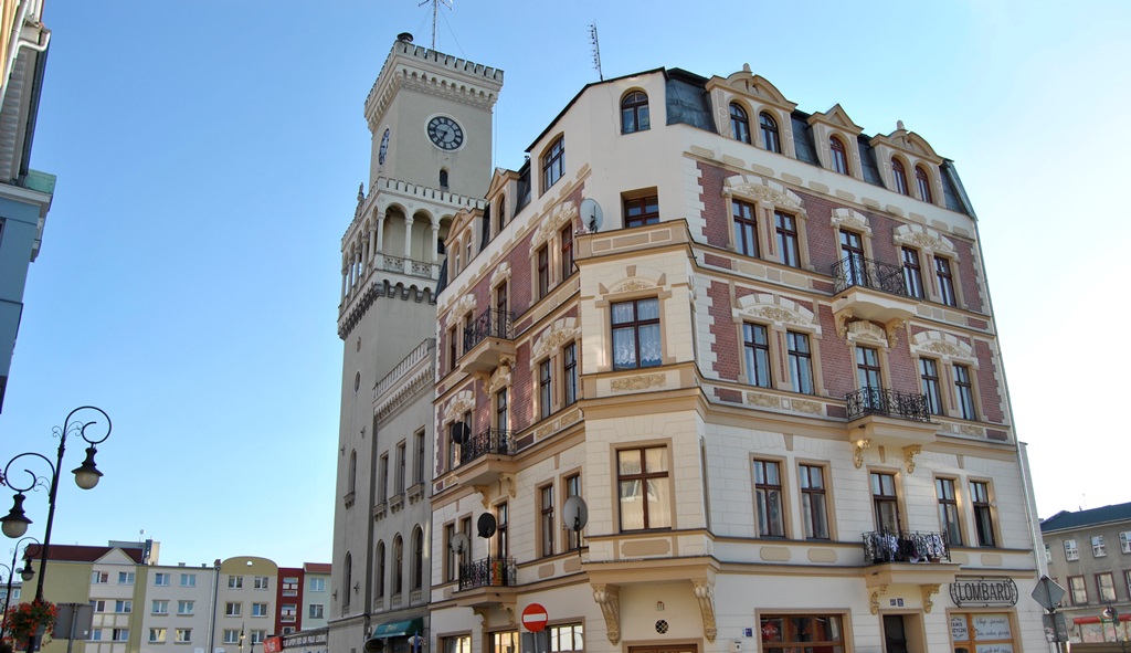 Wieża ratuszowa w Żaganiu
