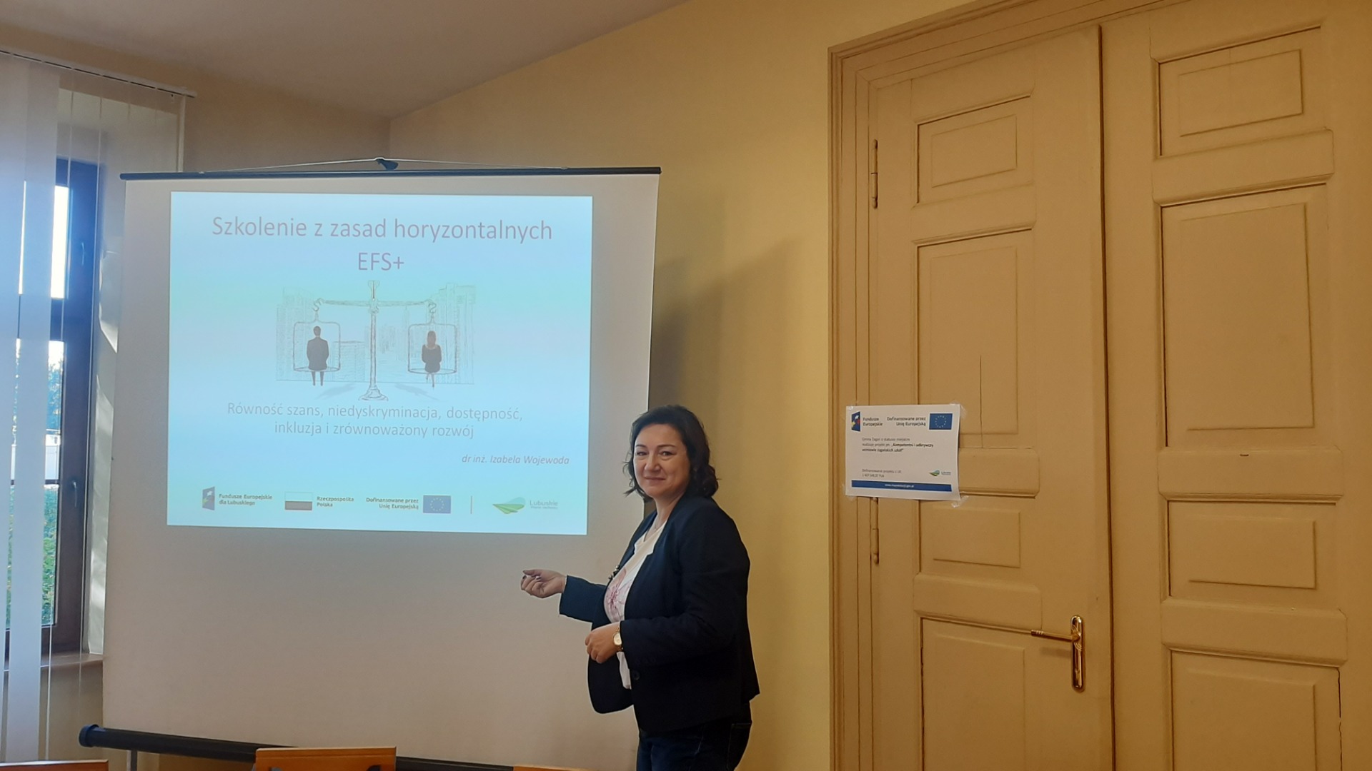 Szkolenie kadry projektu ‘Kompetentni i Odkrywczy Uczniowie’ o zasadach horyzontalnych UE w Żaganiu