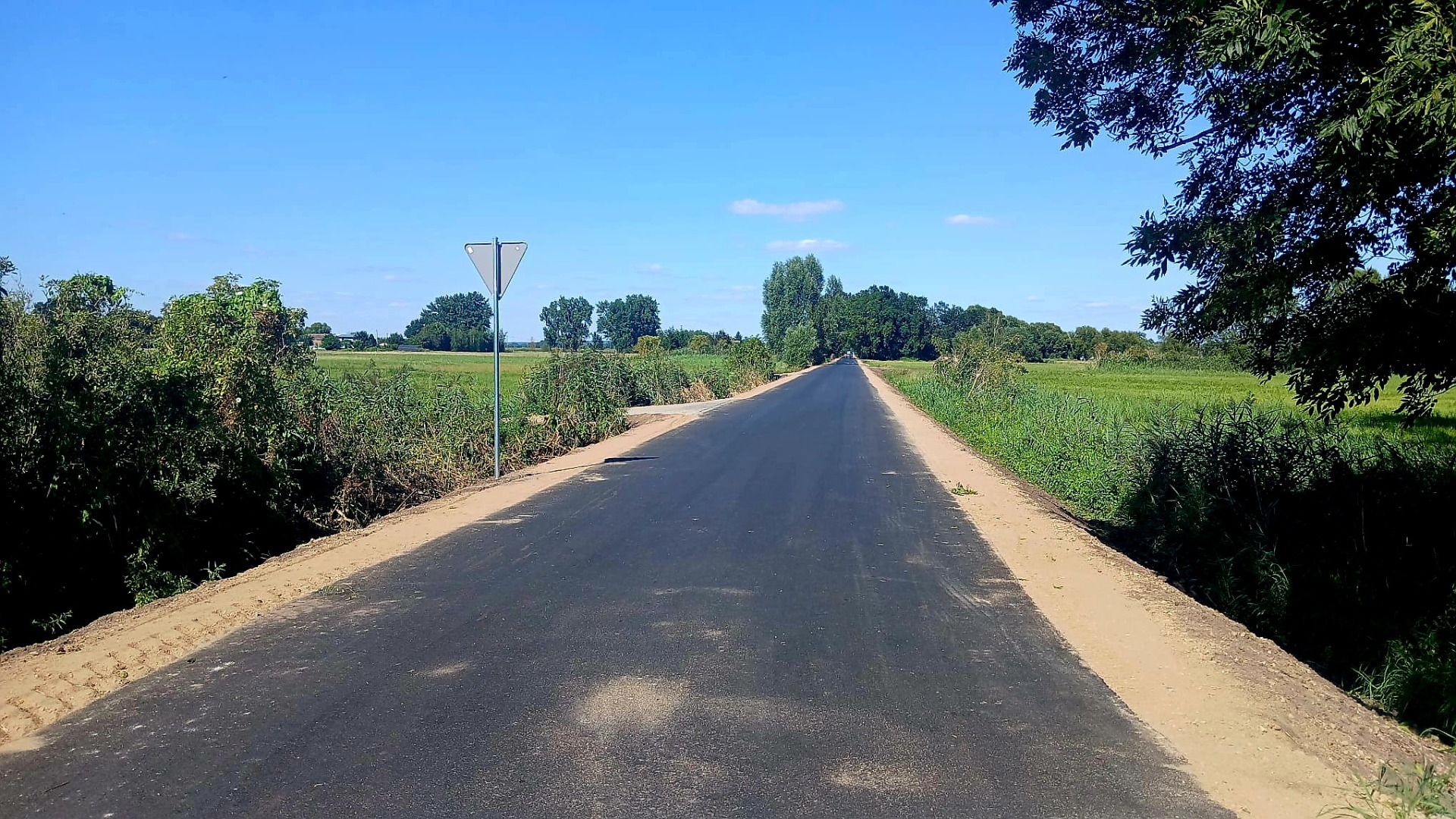 Przebudowana droga w Jamnie