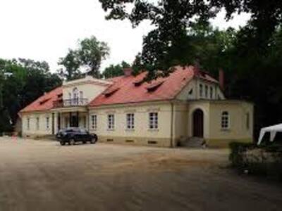 gm. Poniec - Dworek i park w Drzewcach