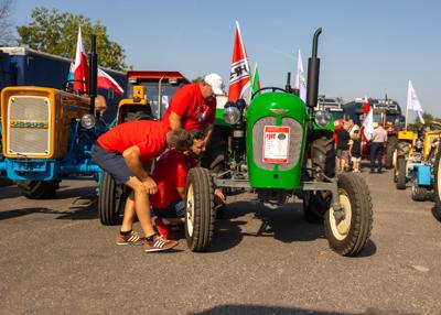 Wystawa traktorów - wystawcy i uczestnicy