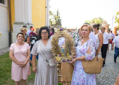 Delegacje z wieńcami dożynkowymi