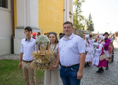 Delegacje z wieńcami dożynkowymi