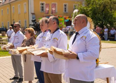 Uczestnicy - Msza Św. Plac Kultowy