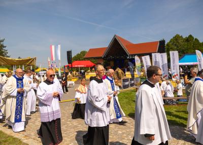 Uczestnicy - Msza Św. Plac Kultowy