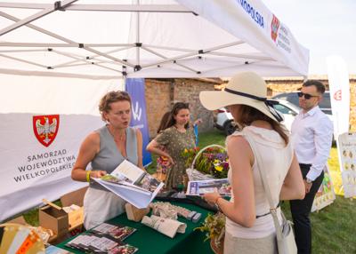Stoisko - warsztaty - Urząd Marszałkowski Stoisko - warsztaty - Urząd Marszałkowski