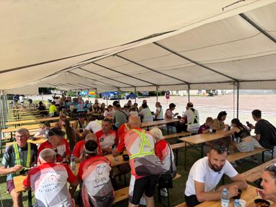 Zdjęcie przedstawia uczestników Wielkopolskiej Ofensywy Rowerowej