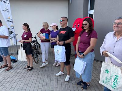 Zdjęcie przedstawia uczestników Wielkopolskiej Ofensywy Rowerowej