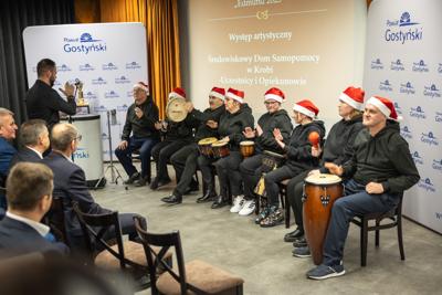 Gala Wolonatriusza - występ artystów z ŚDS Krobia