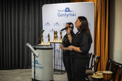 Gala Wolonatriusza - występ Opiekunów ŚDS Krobia