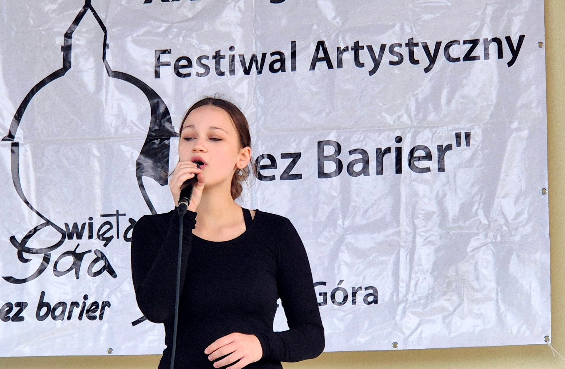 Zdjęcie przedstawia Festiwal Bez Barier