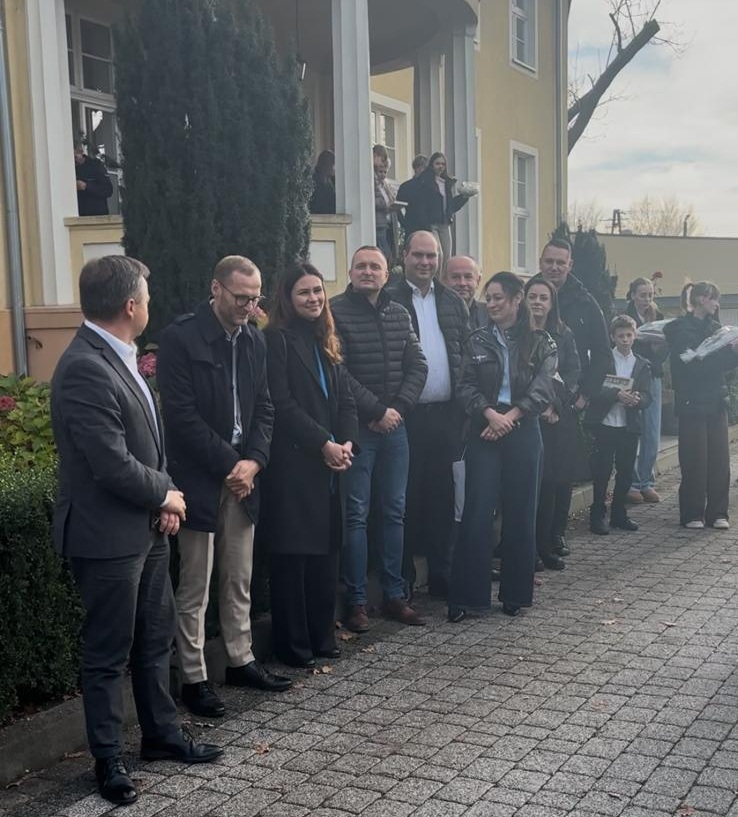 zdjęcie przedstawia zaproszonych gości