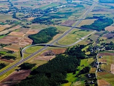 Gmina Warlubie z "lotu ptaka" - widok na autostradę