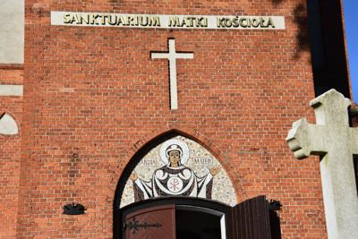 Kościoł - Sanktuarium Maryjne w Płochocinie