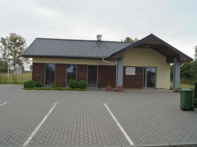Świetlica Wiejska Płochocin (budynek od zewnątrz)