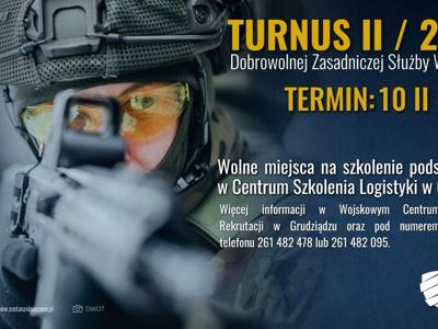 Plakat DZSW 2025 z żołnierzem celującym z karabinu. Szkolenie 10.02–08.03. Kontakt i logotypy WCR Grudziądz.