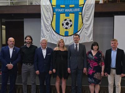 Zdjęcie przedstawia uczestników wydarzenia