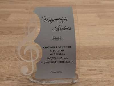 GRATULACJE dla Warlubskiego Chóru Kameralnego, zdjęcie statuetki