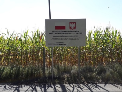 Budowa drogi gminnej Kurzejewo – Komorsk, zdjęcie tablicy 1