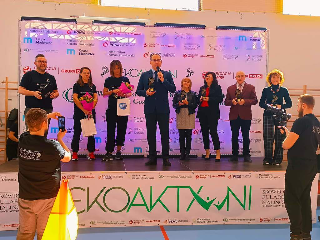 Zdjęcie z Ekoevent z Fundacją Aktywnego Rozwoju - przemówienie Wójta Gminy