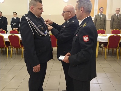 Gminne obchody Dnia Strażaka, wręczenie medali