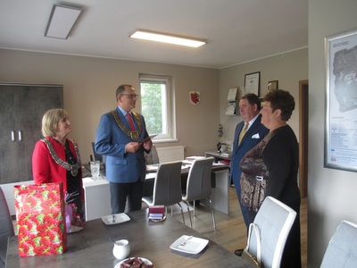 Wójt Gminy - wręczenie medali za długoletnie pożycie małżeńskie