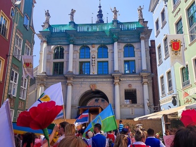 Święto Kociewia 2022, zdjęcie uczestników przebranych w stroje kociewskie