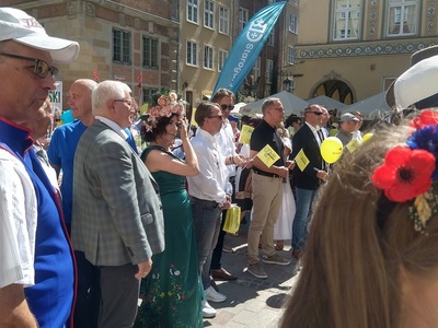 Święto Kociewia 2022, zdjęcie uczestników przebranych w stroje kociewskie