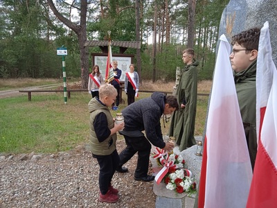 Spotkanie przy pomniku Niepodległości, zdjęcie 9