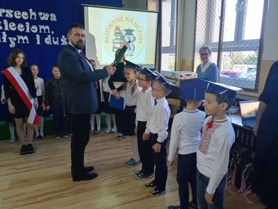 Dzień Edukacji Narodowej w SP Lipinki, Dyrektor oraz uczniowie