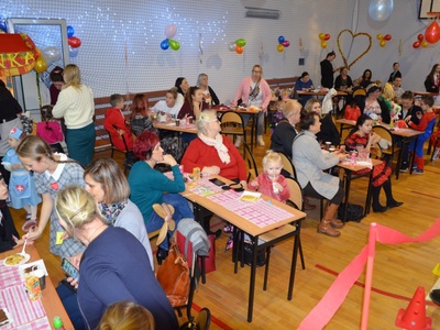 Charytatywny Bal w Szkole w Wielkim Komorsku
