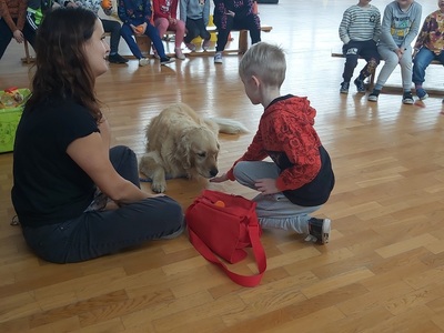 Dogoterapia w SP Wielki Komorsk