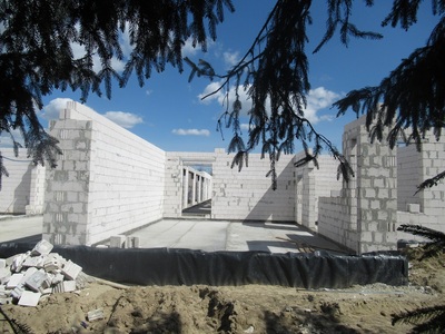 Budowa przedszkola - 30. tydzień, ściany