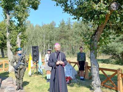 Uroczystość religijno-patriotyczna w Bąkowskim Młynie