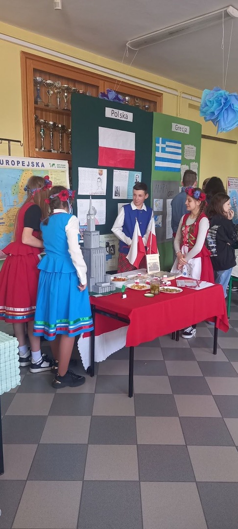 Projekt edukacyjny „Dzień Europejski”
