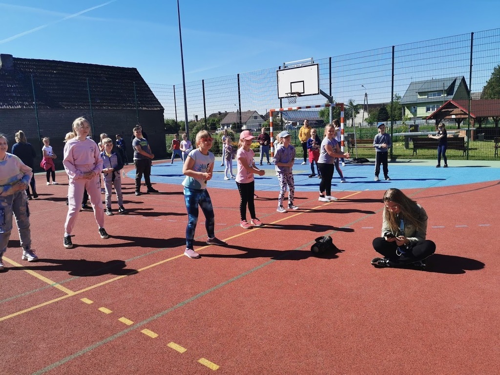 Dzieci z Osowa po długim czasie izolacji świętowały Dzień Dziecka